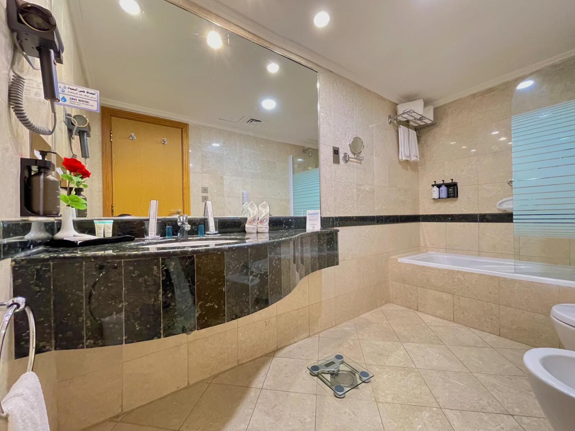 Отель Al Ritz Al Madinah Медина Экстерьер фото